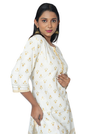 Oversized Kurti Blossom Bliss