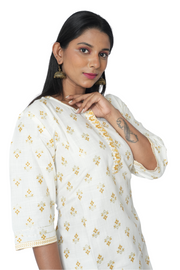 Oversized Kurti Blossom Bliss